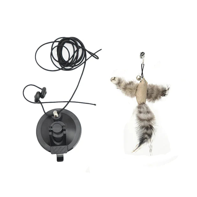 Juguete para gatos con puerta colgante